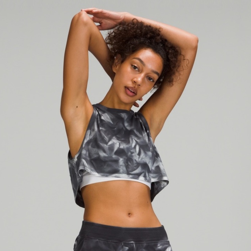 Lululemon New LA Super Crop Muscle Tank Top